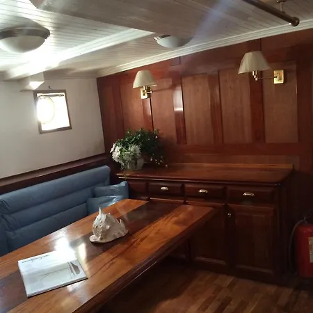Πλωτό κατάλυμα Yacht Sean Paquito Iv Lisboa