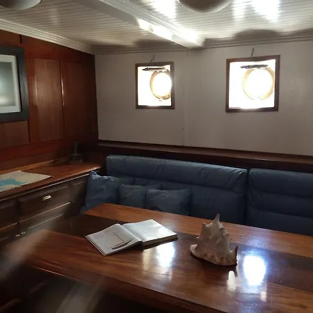 Yacht Sean Paquito Iv Hotel na wodzie *