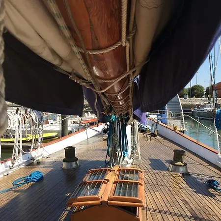 Yacht Sean Paquito Iv * Лісабон