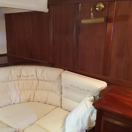 Ботель Yacht Sean Paquito Iv